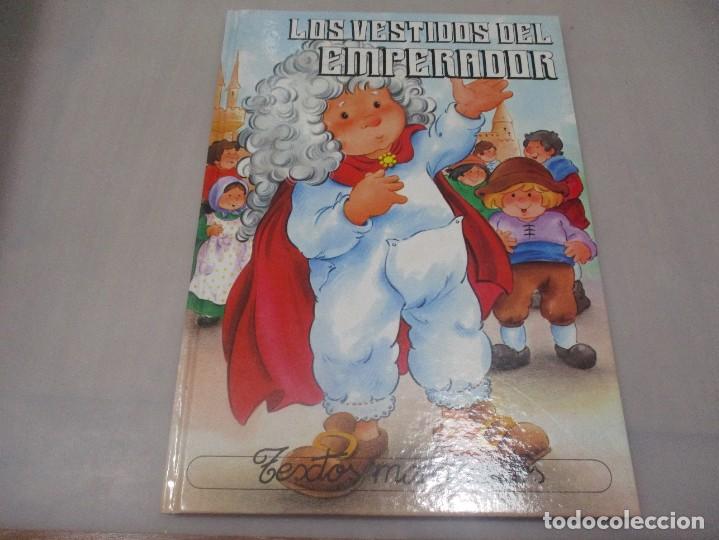 Libri di seconda mano: Los vestidos del emperador, Los tres ni&ntilde;os de la suerte, El misterio de las 12 princesas W11898