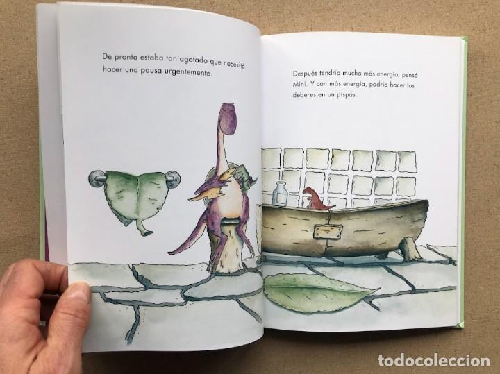 Libros de segunda mano: Mini Saurio y la Ensalada de N&uacute;meros / Ute Krause / Edeb&eacute; / - Foto 8