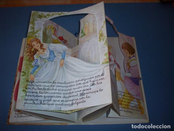 Libros de segunda mano: la cenicienta, pop-up, ediciones con-bel - Foto 3
