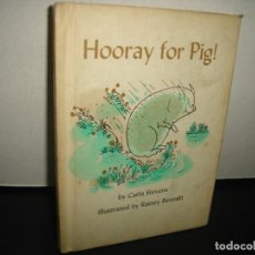 Libros de segunda mano: 3- CUENTO VINTAGE - INGLÉS - HOORAY FOR PIG! - CARLA STEVENS - 1974. Lote 341087263