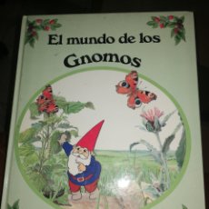Libros de segunda mano: LIBRO EL MUNDO DE LOS GNOMOS. Lote 366764881