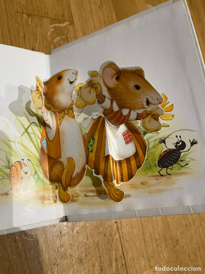 Libros de segunda mano: CUENTO HAMSTER Y GRETEL EDITORIAL NORMA TRIDIMENSIONAL - Foto 3