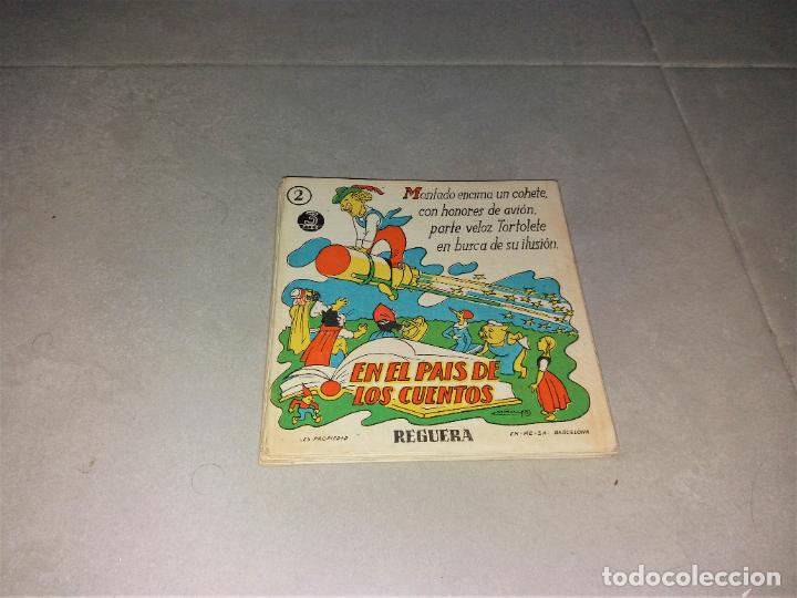 Libros de segunda mano: Cuento. En el pa&iacute;s de los cuentos. Reguera, desplegable - Foto 1