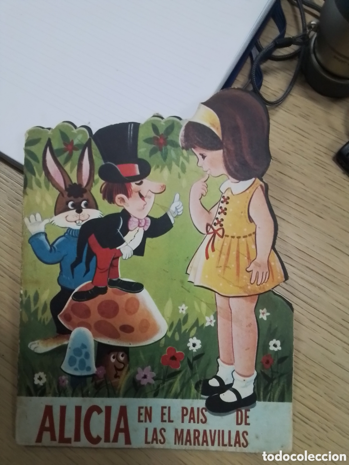 Libros de segunda mano: Cuento troquelado - Alicia en el pa&iacute;s de la maravillas - Ferma - 1966