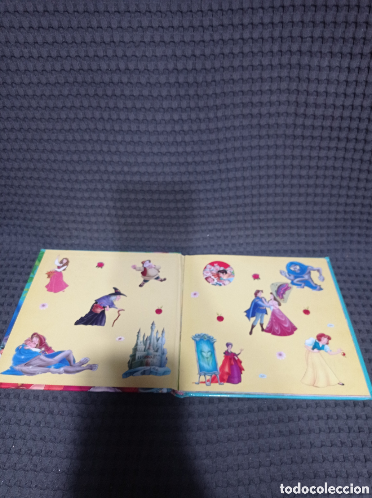 Libros de segunda mano: 2 contes cl&agrave;ssics. La bella i la b&egrave;stia i Blancaneu. - Foto 4