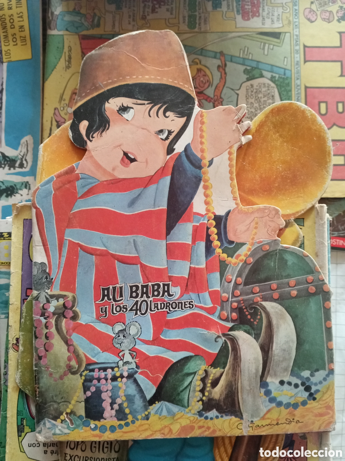 Libros de segunda mano: Cuento troquelado Ali Baba y los 40 ladrones cj84