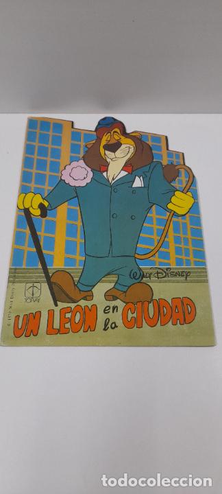 Libros de segunda mano: CUENTO TROQUELADO UN LEON EN LA CIUDAD . EDICIONES TORAY . ORIGINAL A&Ntilde;O 1979 - Foto 3