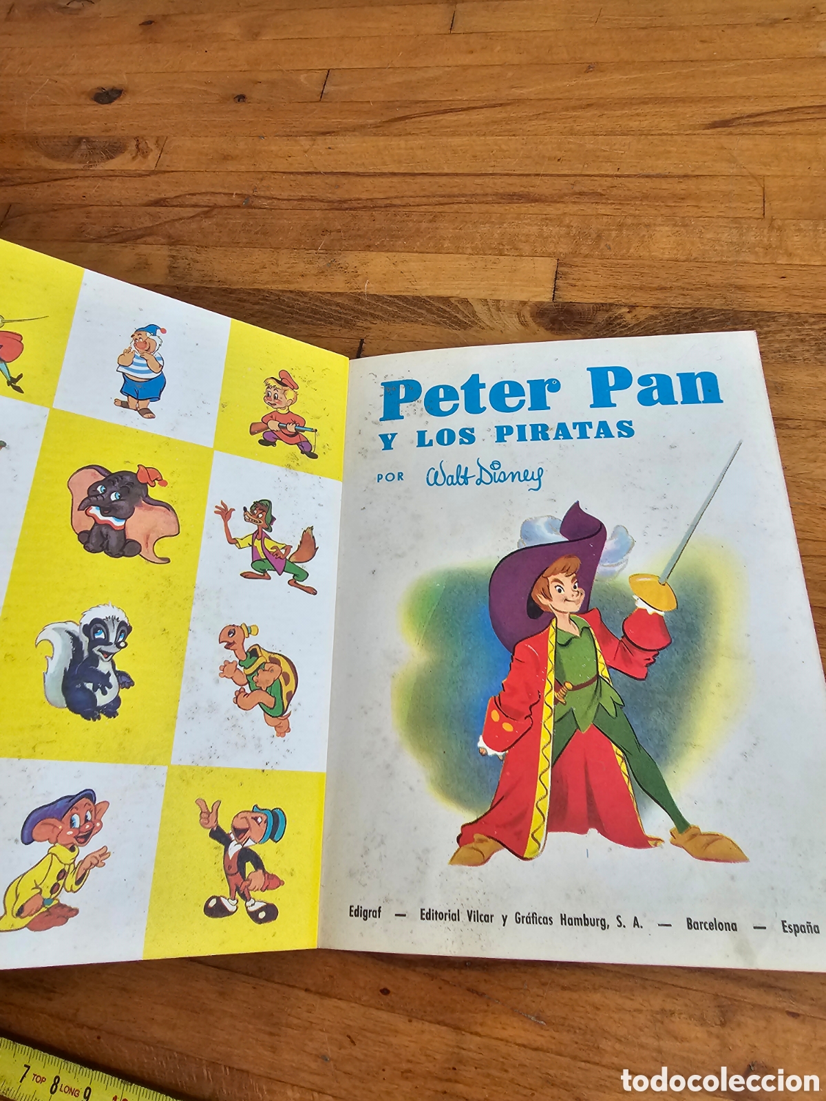 Libros de segunda mano: Libro de Peter Pan y los piratas de Walt Disney de 1969 - Foto 2