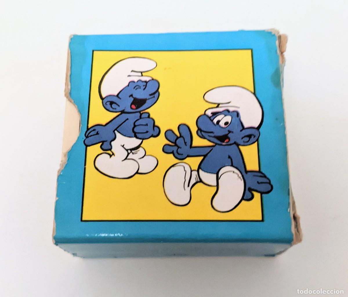 Libros de segunda mano: Libro acordeon El maravilloso mundo de los pitufos 1983