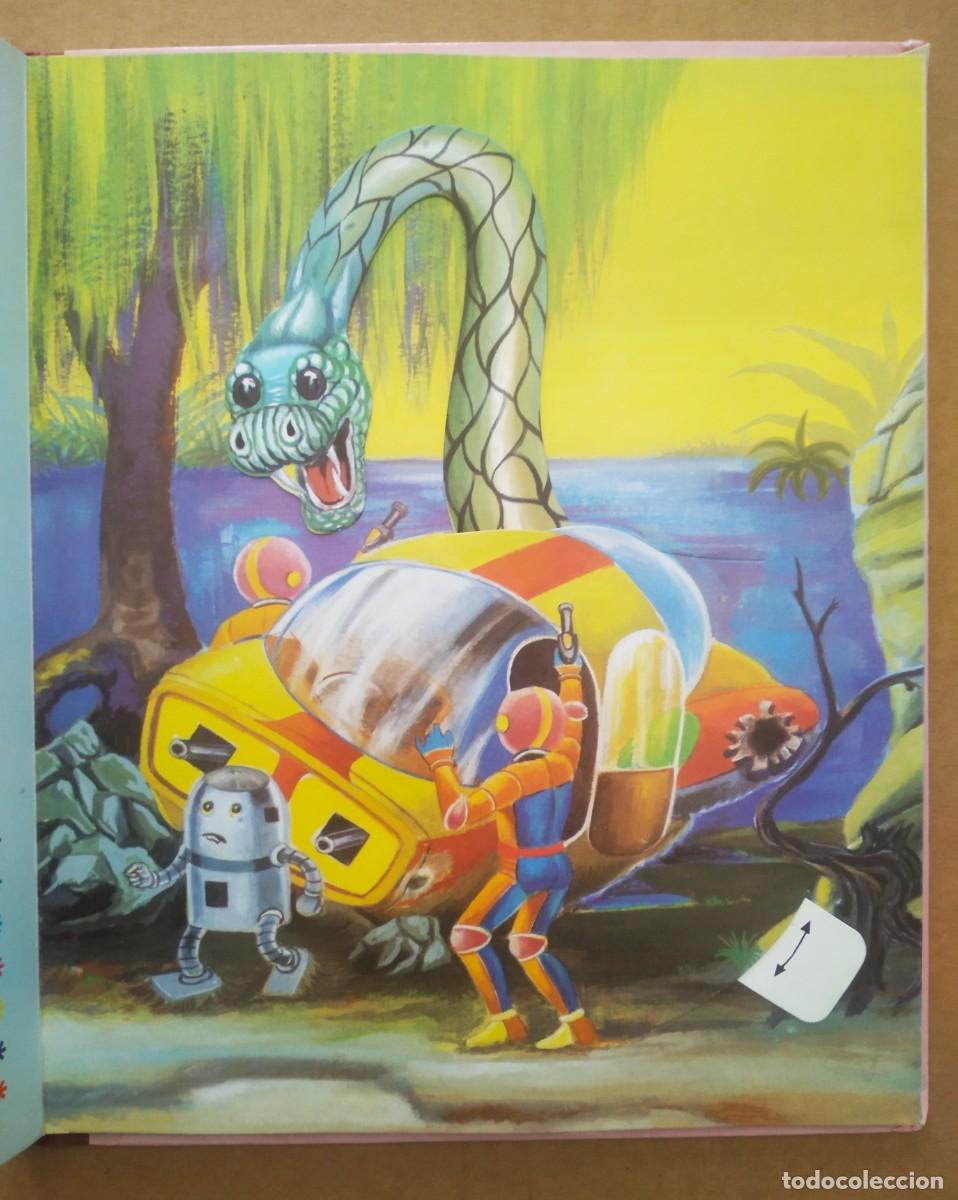 Libros de segunda mano: Libro M&oacute;vil: &iexcl;Los Gal&aacute;cticos! (Roma, 1984). - Foto 4
