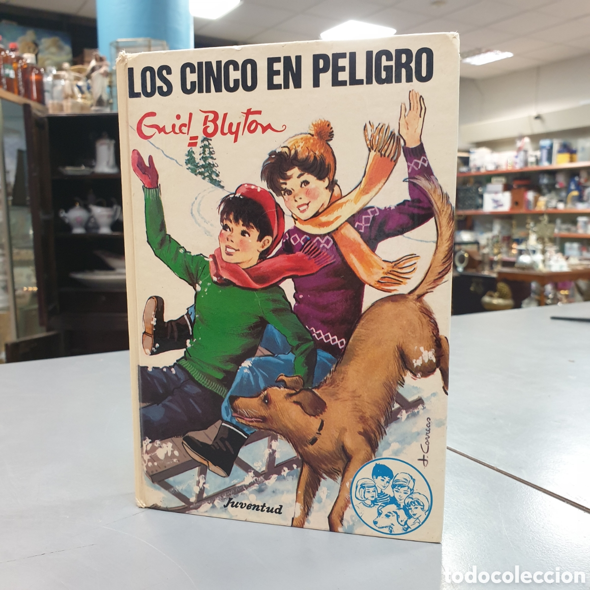 Libros de segunda mano: LOS CINCO EN PELIGRO. ENID BLYTON - Foto 1