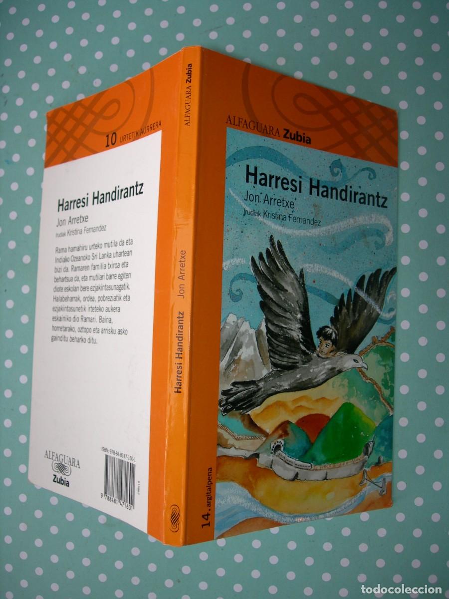 Libros de segunda mano: HARRESI HANDIRANTZ / JON ARRETXE / CUENTOS / EUSKERA - Foto 1
