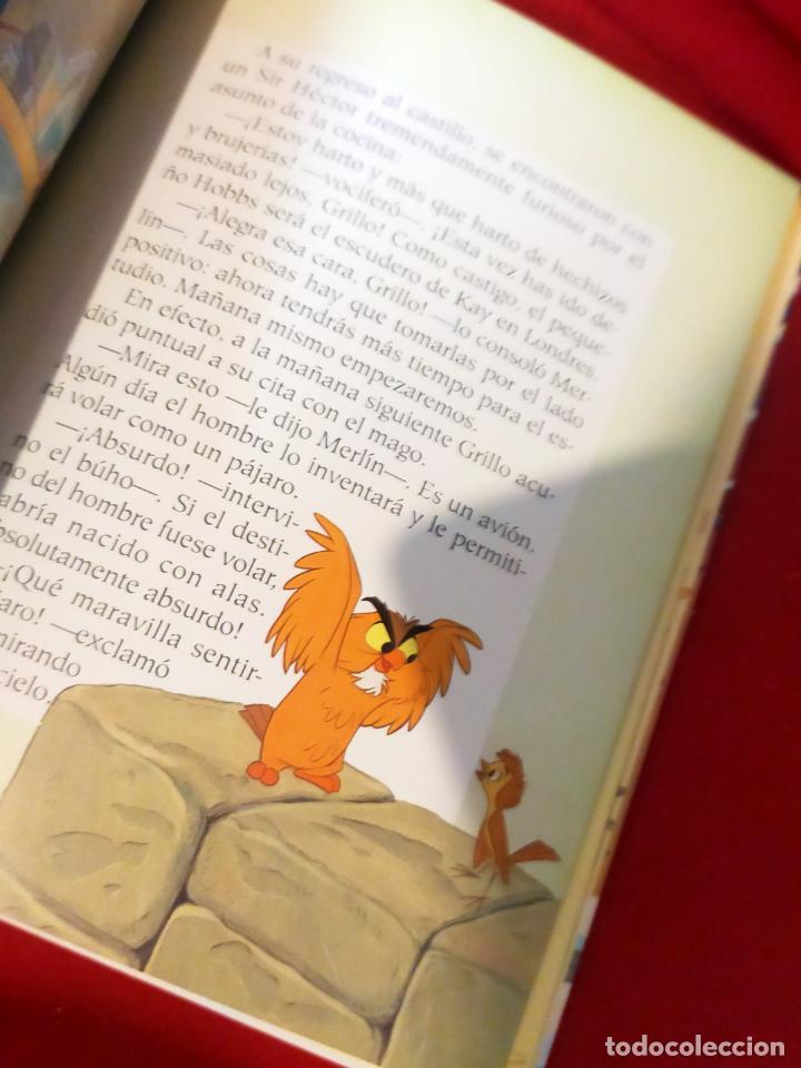 Libros de segunda mano: MERL&Iacute;N, EL ENCANTADOR - DISNEY - C&Iacute;RCULO DE LECTORES. - Foto 3