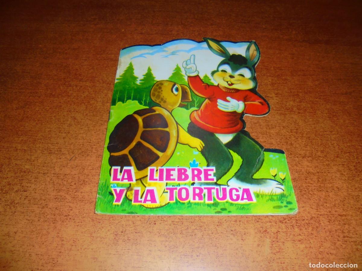 Libros de segunda mano: CUENTO TROQUELADO A&Ntilde;O 1966 EDITORIAL FERMA: LA LIEBRE Y LA TORTUGA. - Foto 1