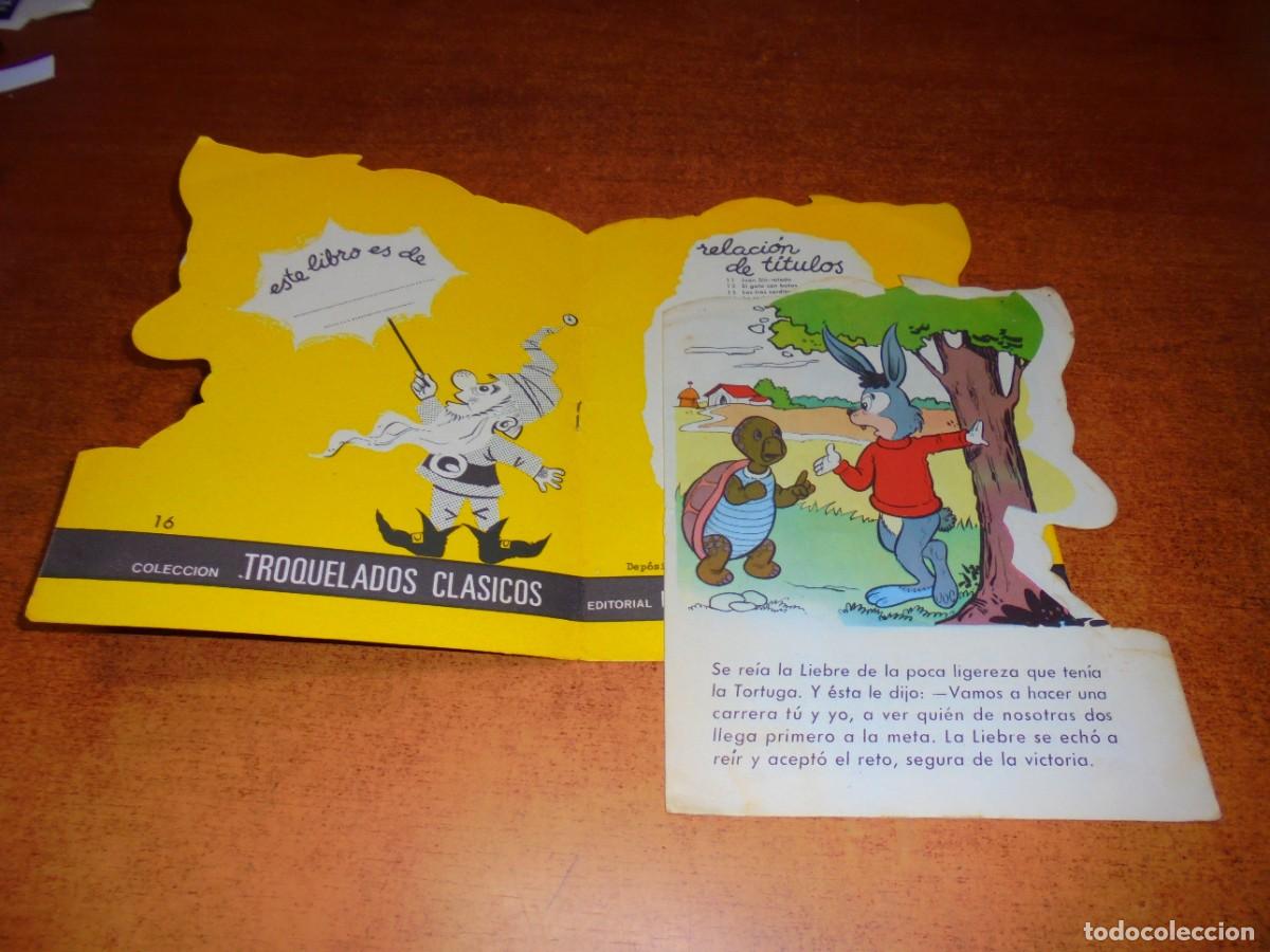 Libros de segunda mano: CUENTO TROQUELADO A&Ntilde;O 1966 EDITORIAL FERMA: LA LIEBRE Y LA TORTUGA. - Foto 3