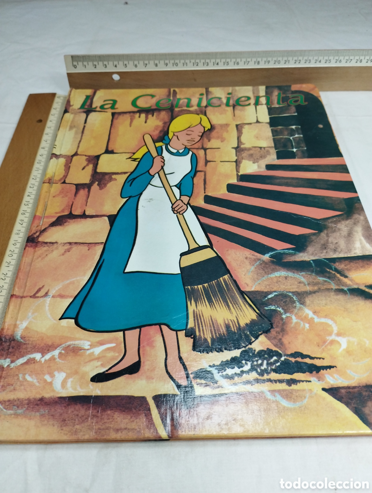 Libros de segunda mano: La cenicienta. Ediciones DM KKB - Foto 1