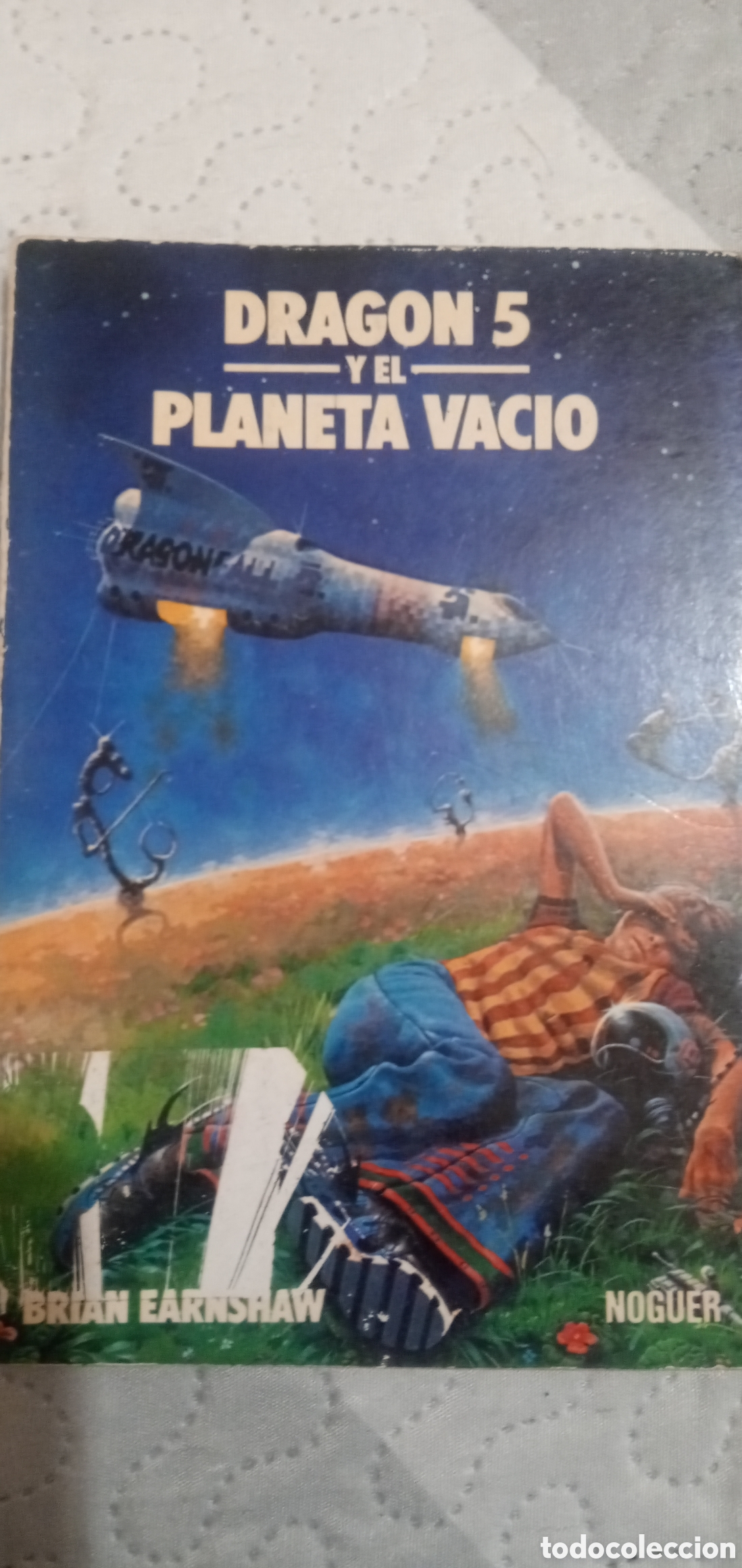 Libros de segunda mano: Dragon 5 y el planeta vacio.Brian Earnshaw. - Foto 1