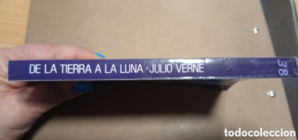 Libros de segunda mano: De la tierra a la luna.Julio Verne. - Foto 2