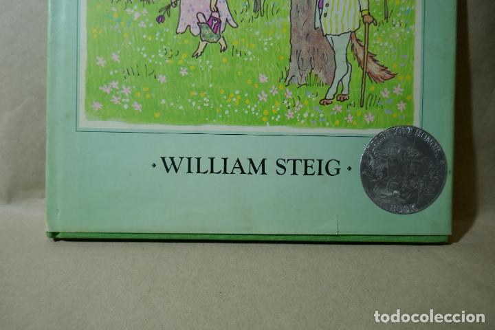 Libros de segunda mano: The Amazing Bone por William Steig (EN INGL&Eacute;S) - Foto 2