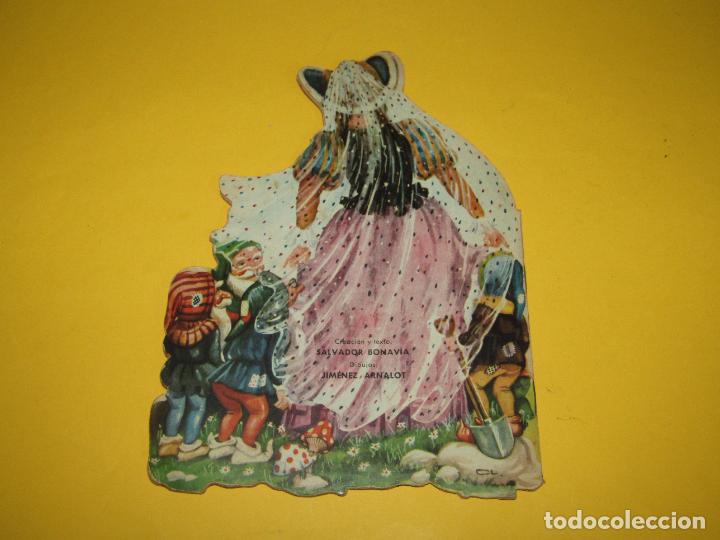 Libros de segunda mano: Antiguo Cuento Troquelado BLANCANIEVES Y LOS 7 ENANITOS de Ediciones IRIS - Foto 4
