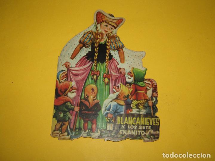 Libros de segunda mano: Antiguo Cuento Troquelado BLANCANIEVES Y LOS 7 ENANITOS de Ediciones IRIS - Foto 1
