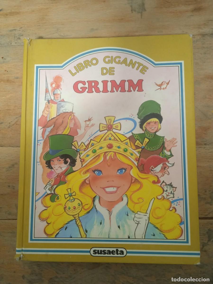 Libros de segunda mano: LIbro gigante de Grimm. Ediciones Susaeta, 1987. - Foto 1