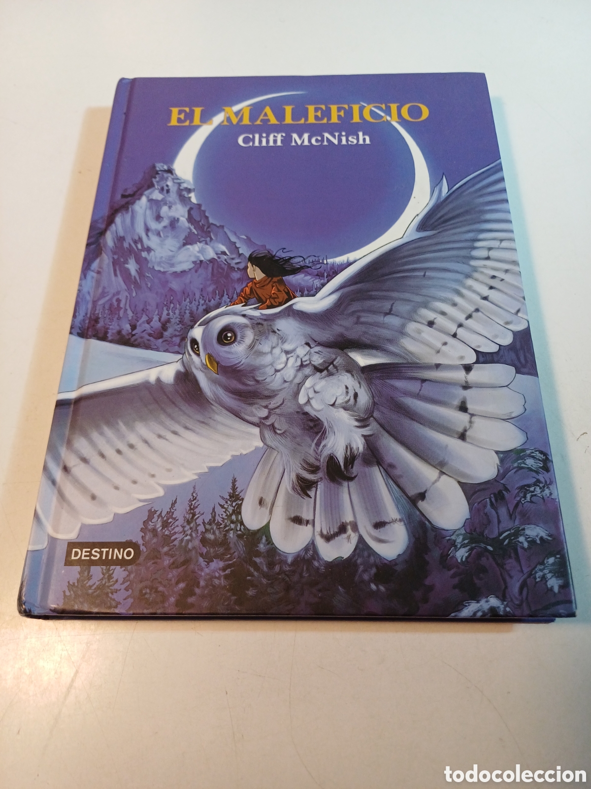 Libros de segunda mano: El maleficio Cliff Mc Nish 2004 - Foto 1