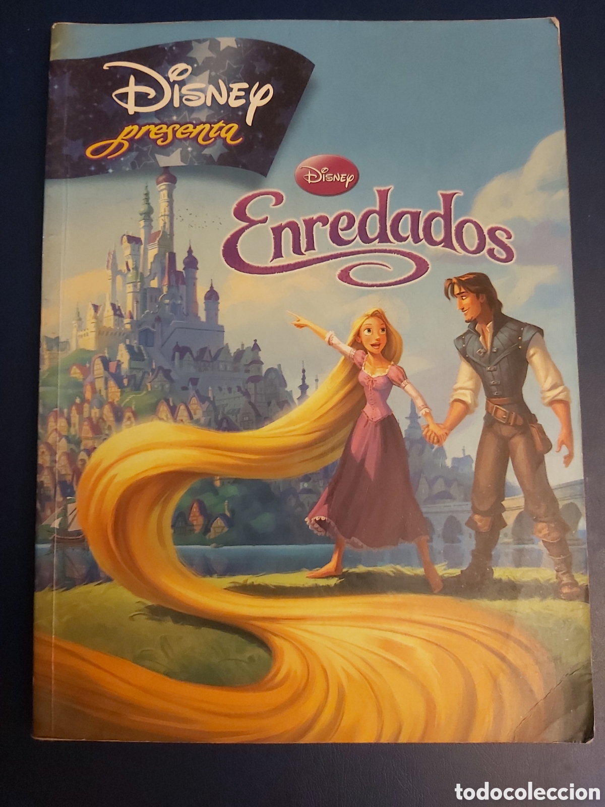 Libros de segunda mano: ENREDADOS $ DISNEY $ 2011 - Foto 1