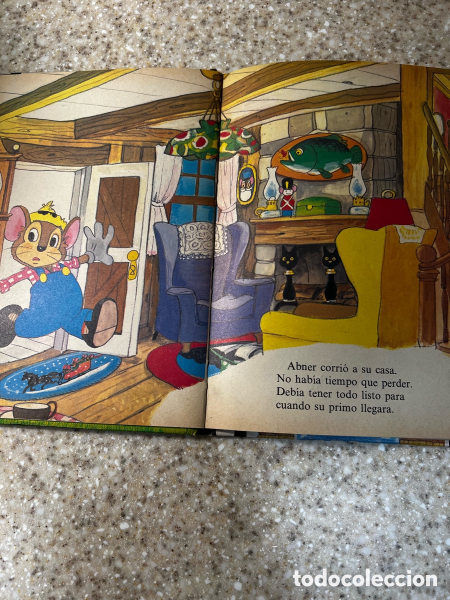 Libros de segunda mano: Cuento Walt Disney presenta El raton de campo y el raton de ciudad - Foto 2