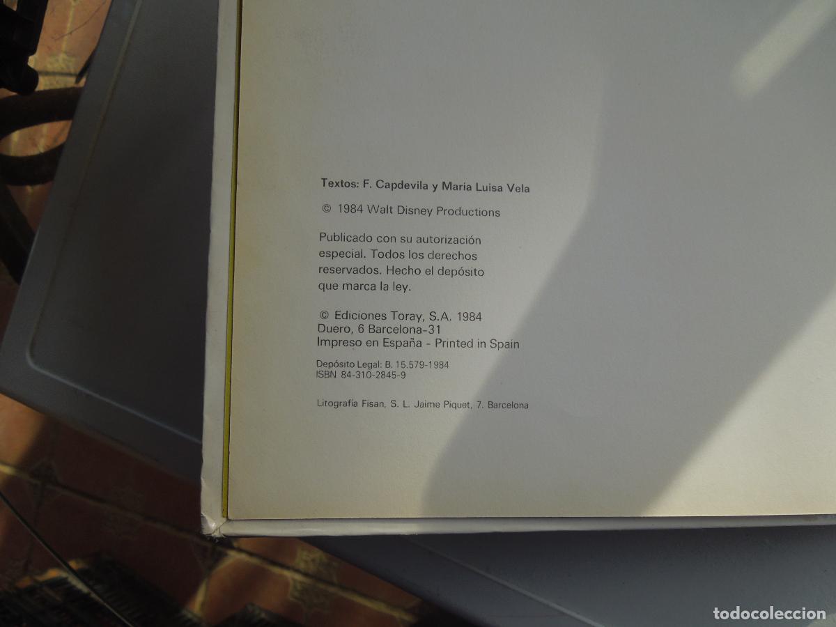 Libros de segunda mano: WALT DISNEY - UNA NAVIDAD CON MICKEY - EDICIONES TORAY 1984 - Foto 3