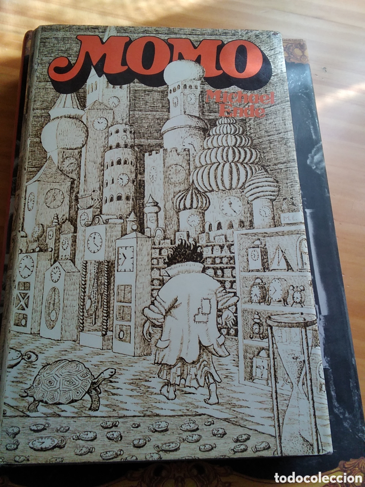 Libros de segunda mano: Momo libro juvenil de M. Ende a&ntilde;o 1983 circulo de lectores - Foto 1