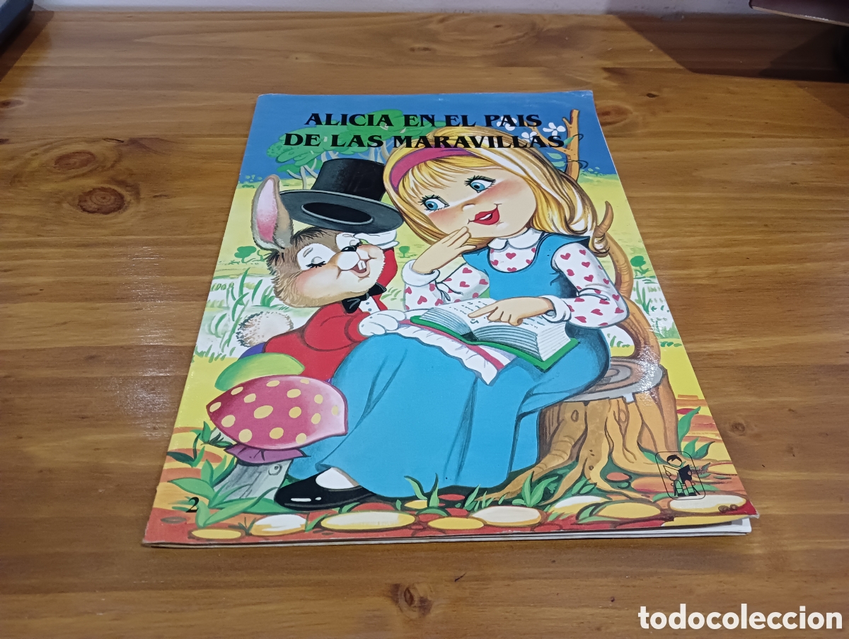 Libros de segunda mano: Alicia en el pa&iacute;s de las Maravillas - Foto 1