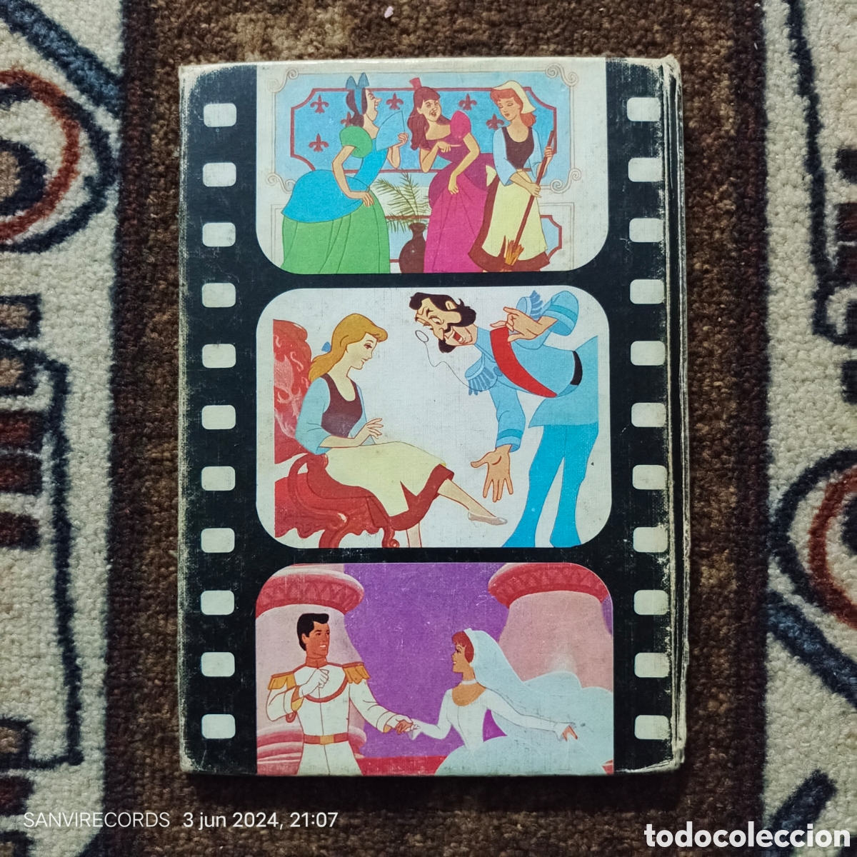 Libros de segunda mano: WALT DISNEY PRESENTA: CENICIENTA (CLUB INTERNACIONAL DEL LIBRO) - Foto 3