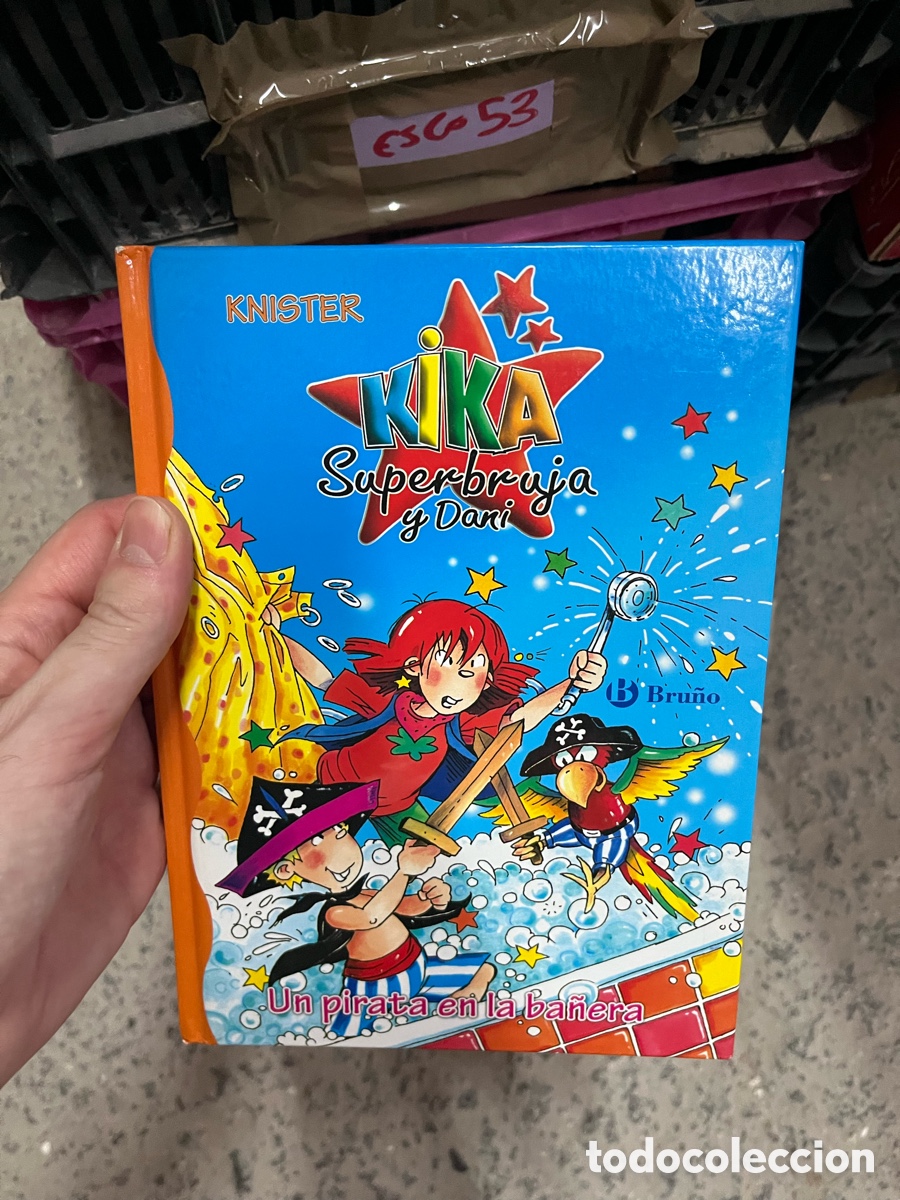 Libros de segunda mano: Esco53 kika super bruja y dani - KNISTER - un pirata en la ba&ntilde;era