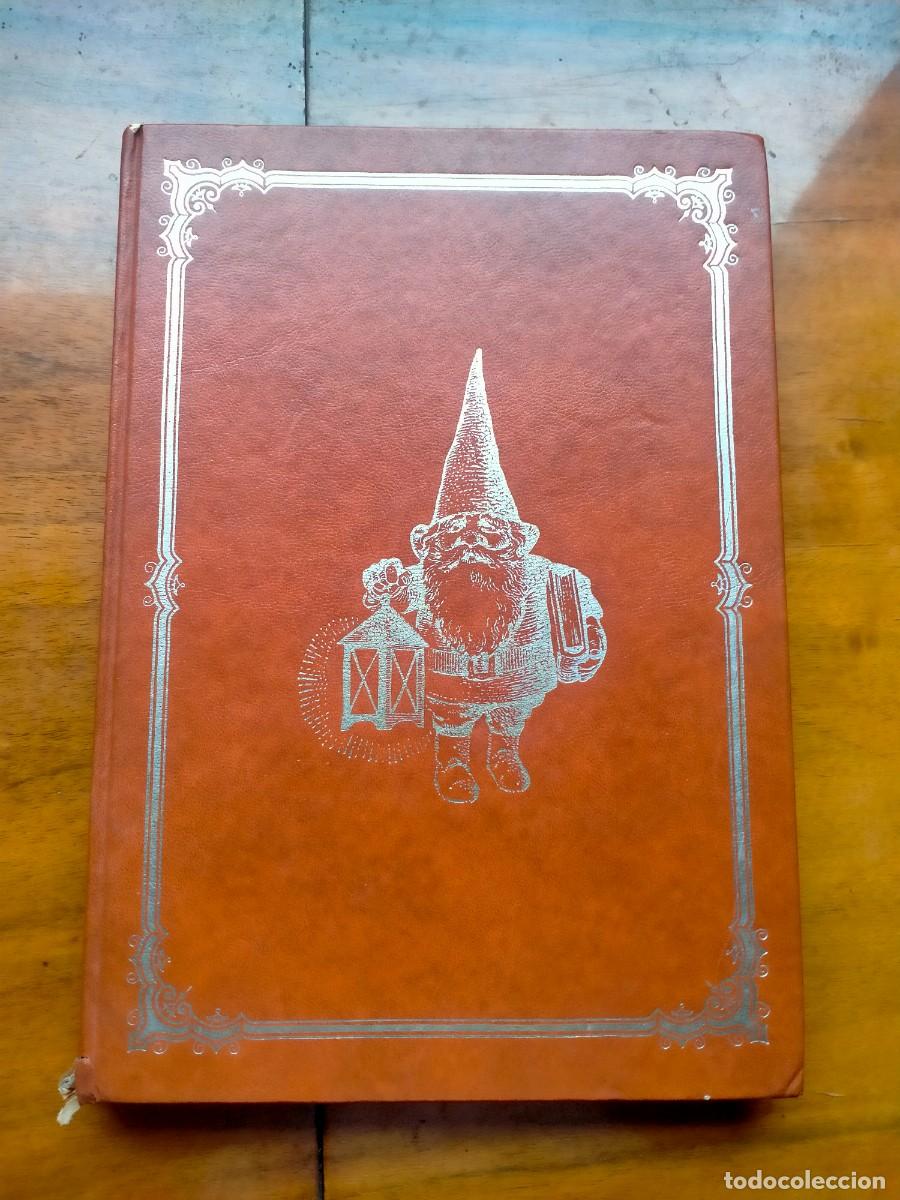 Libros de segunda mano: Los Gnomos. Ediciones Montena. Leer descripci&oacute;n. - Foto 1
