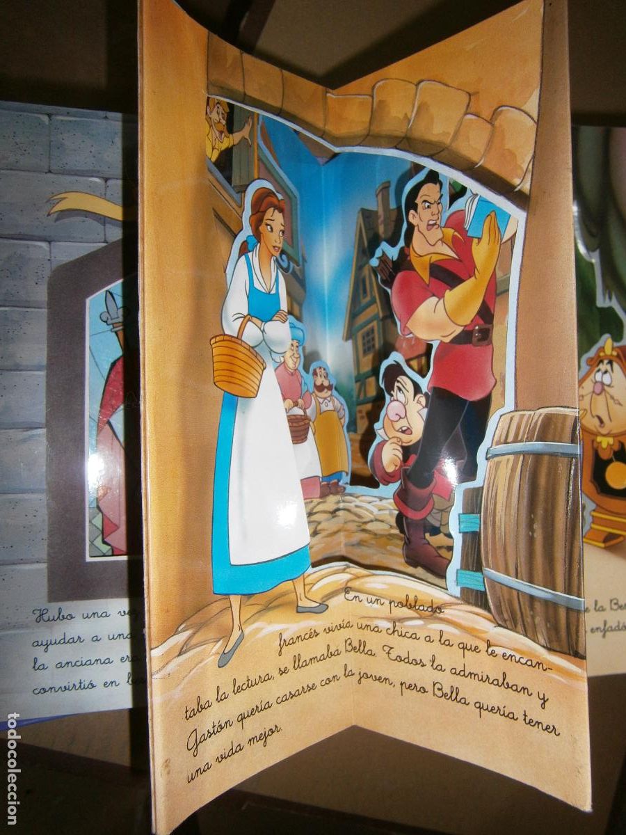 Libros de segunda mano: LA BELLA Y LA BESTIA - 3D - Foto 2