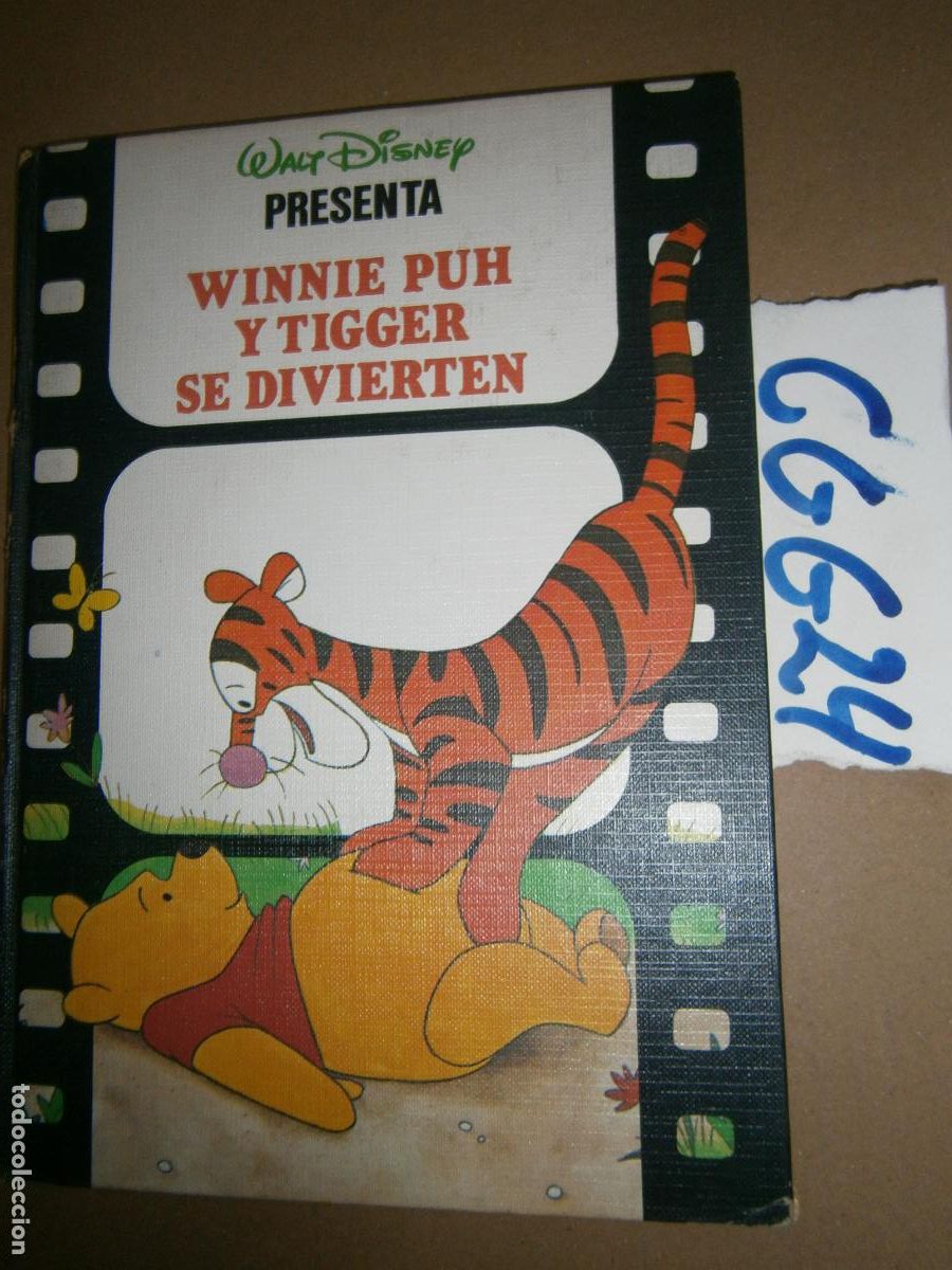 Libros de segunda mano: CUENTOS WALT DISNEY - WINNIE PUH Y TIGGER SE DIVIERTEN - Foto 1
