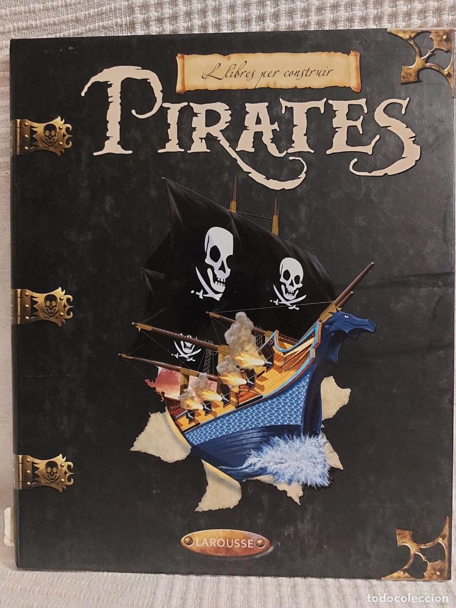 Libros de segunda mano: PIRATES Llibres per construir. Versi&oacute;n en catal&aacute;n - Foto 1
