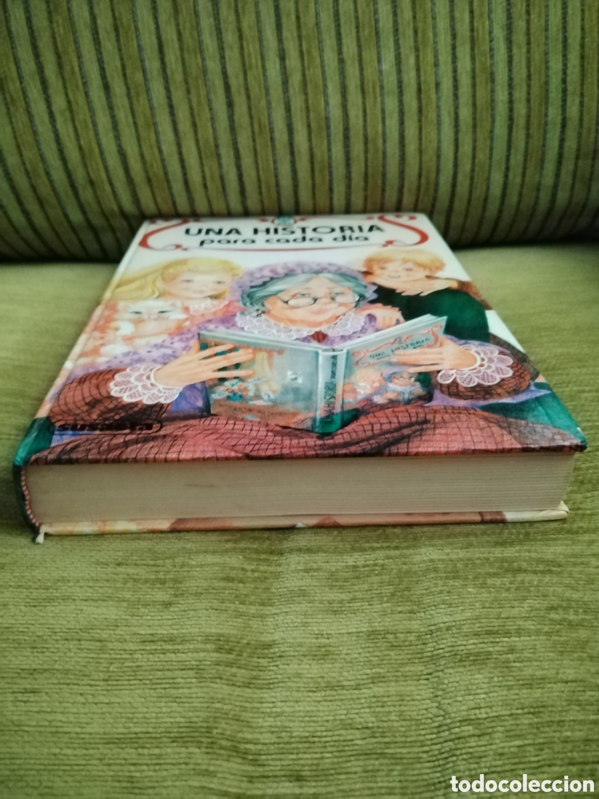 Libros de segunda mano: UNA HISTORIA PARA CADA D&Iacute;A - Foto 6