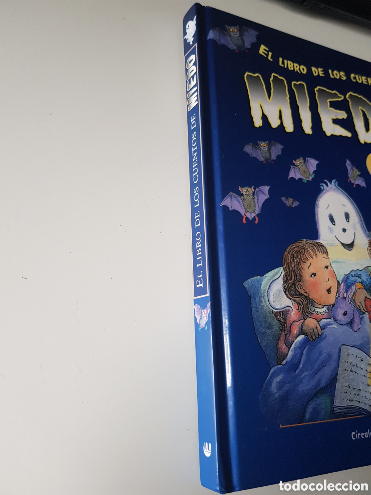Libros de segunda mano: El libro de los cuentos de miedo. C&iacute;rculo de lectores, S.A. 2002 - Foto 3