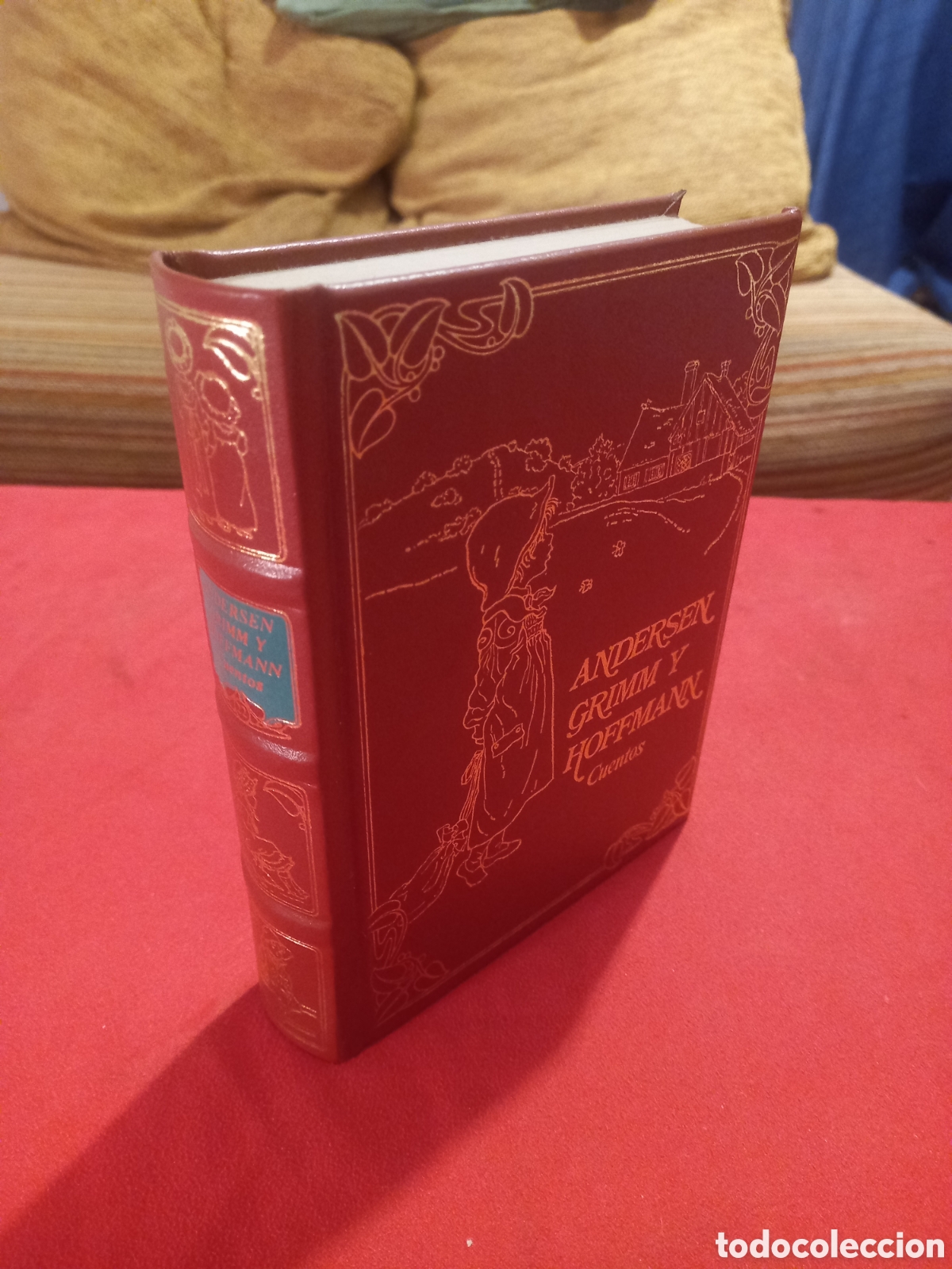 Libros de segunda mano: Selecci&oacute;n de cuentos. Andersen/ Grimm/ Hoffman. - Foto 2