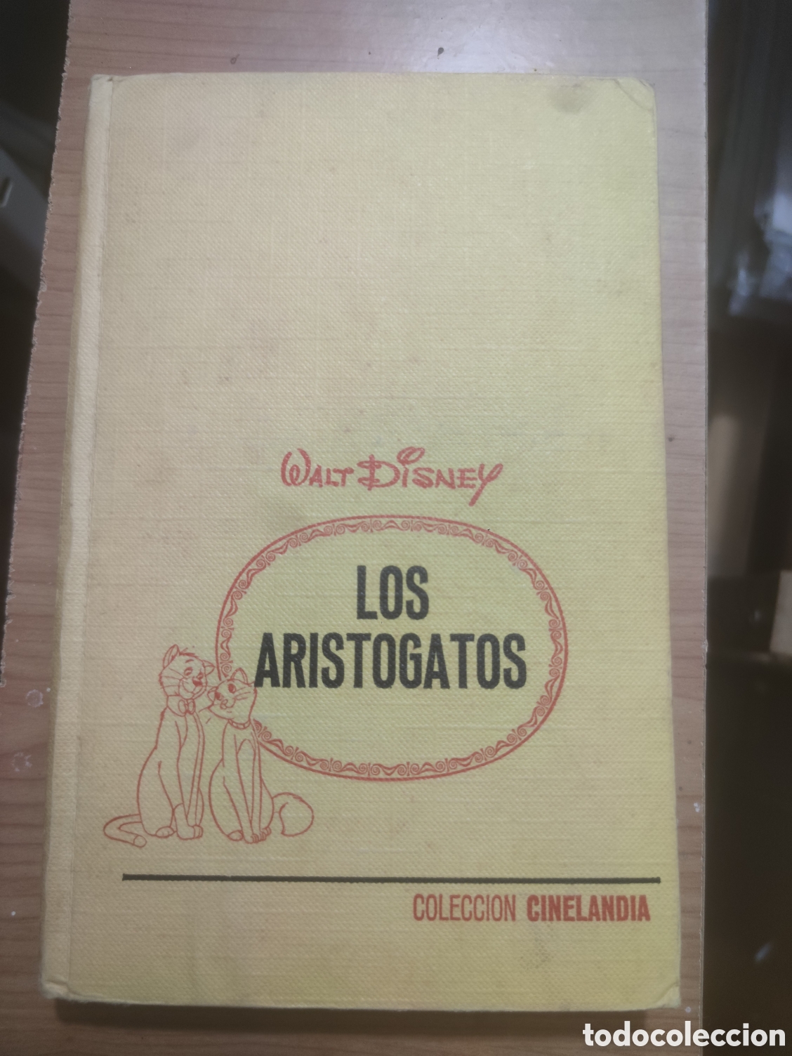 Libros de segunda mano: LOS ARISTOGATOS (LIBRO) - Foto 1