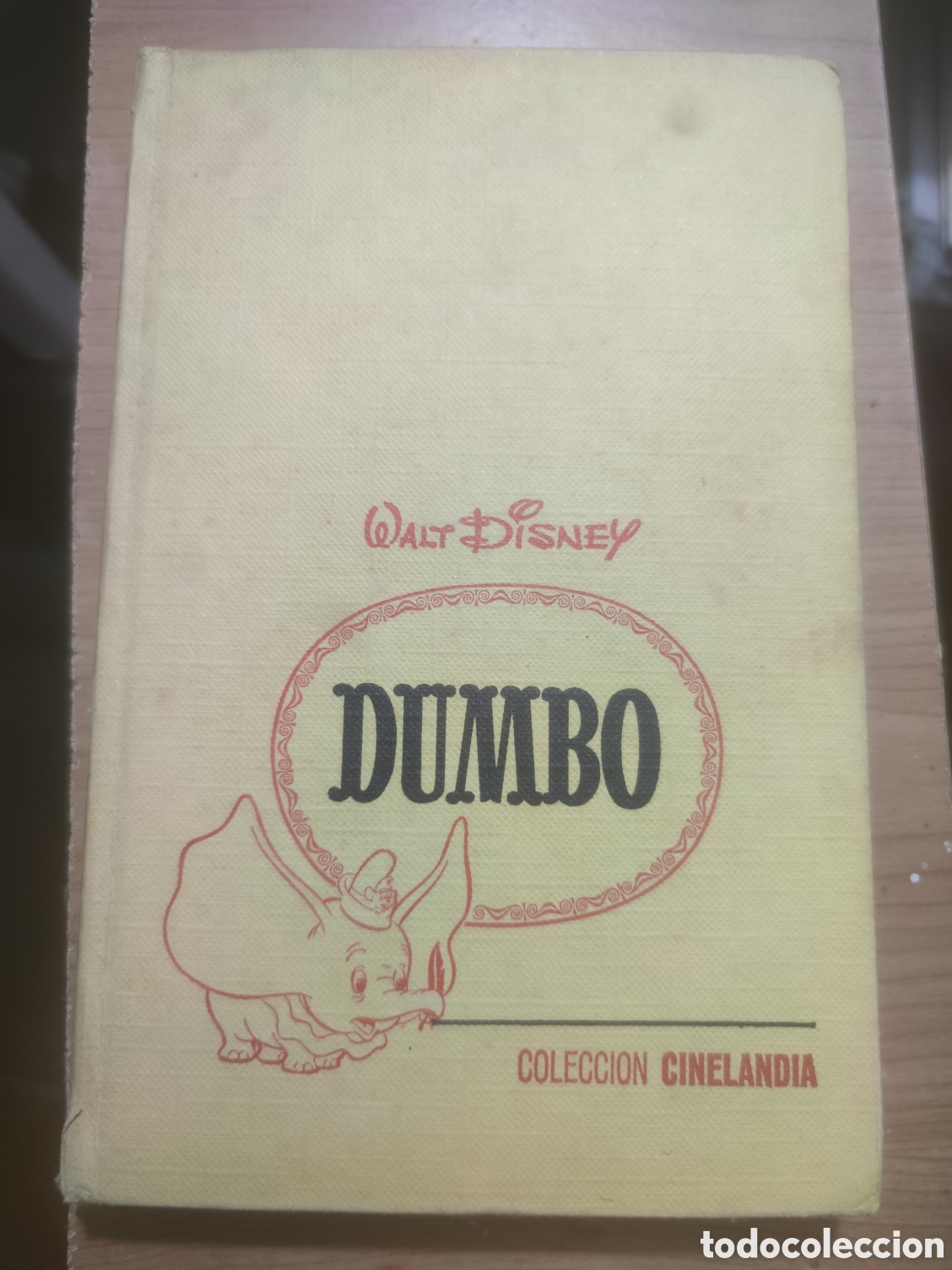 Libros de segunda mano: DUMBO. (LIBRO). ...... . - Foto 1