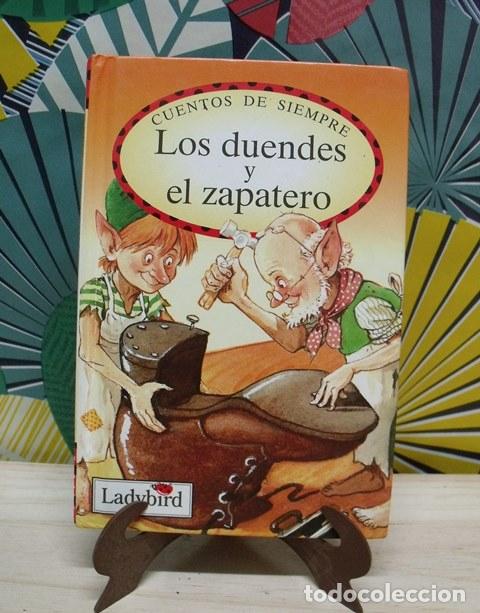 Libros de segunda mano: Libro Cuento Los duendes y el zapatero - Ladybird - Foto 1