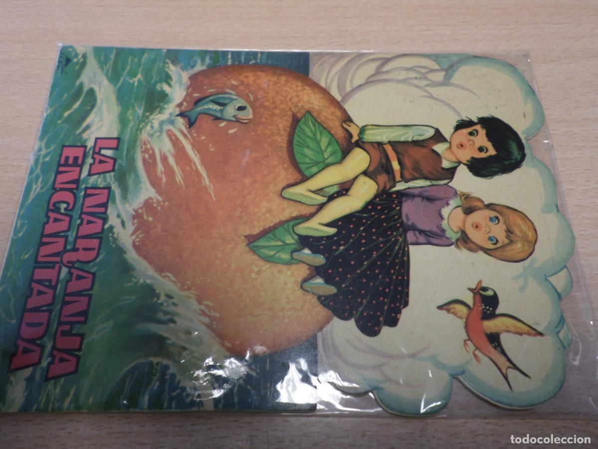 Libros de segunda mano: CUENTO TROQUELADO TORAY - LA NARANJA ENCANTADA - Sotillos - Foto 1