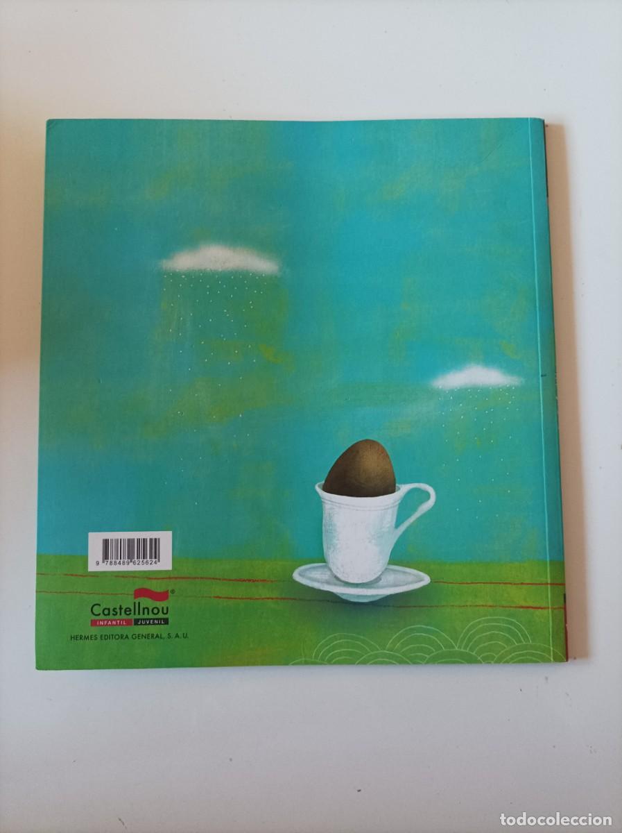 Libros de segunda mano: CUENTO INFANTIL LA GALLINA CRESTABLAVA EN CATALAN DANIEL NESQUENS - Foto 2