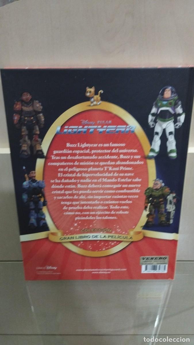 Libros de segunda mano: Lightyear. Gran Libro de la pel&iacute;cula - Foto 2