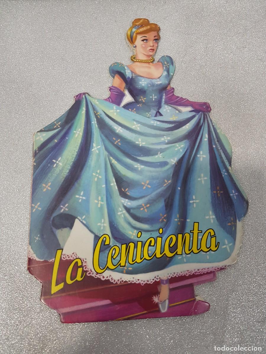 Libros de segunda mano: Libro troquelado La cenicienta - Foto 1