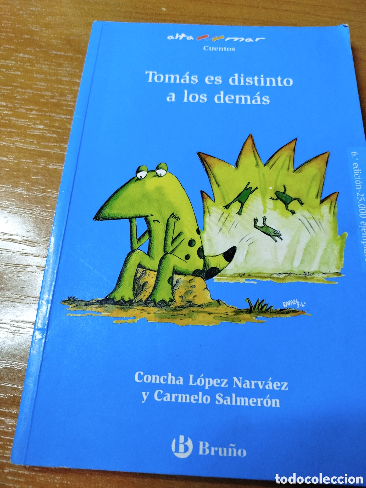 Libros de segunda mano: Tom&aacute;s es distinto a los dem&aacute;s. Concha L&oacute;pez nav&aacute;ez. Bru&ntilde;o. - Foto 1