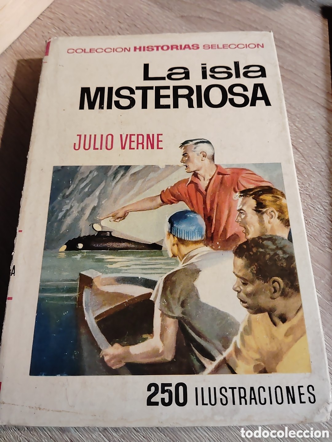 Libros de segunda mano: LA ISLA MISTERIOSA. CON SOBRECUBIERTA. 1970 - Foto 1